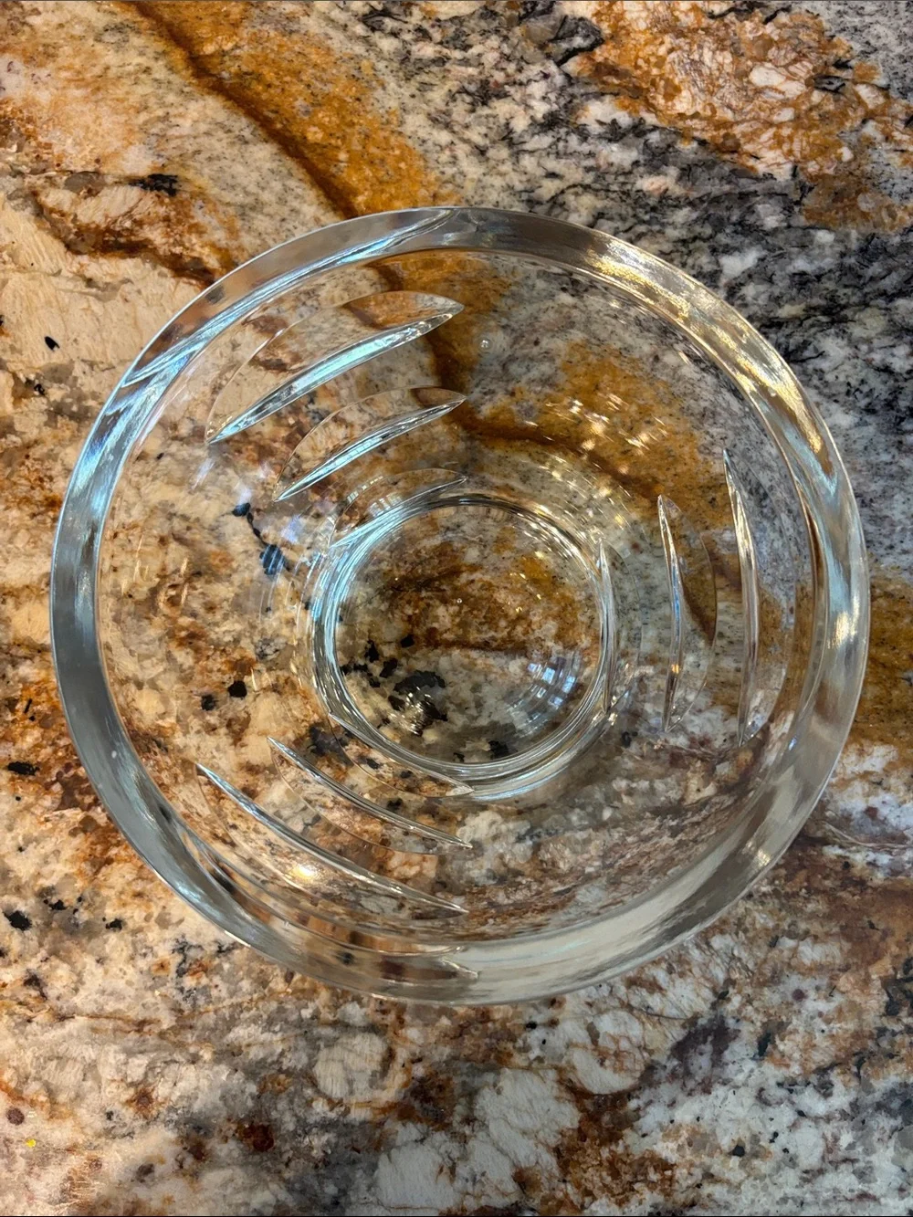 Stunning Crystal Serving Bowl - Elegant  Design